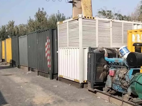 黄陂200KW柴油发电机机组每小时油耗是多少？